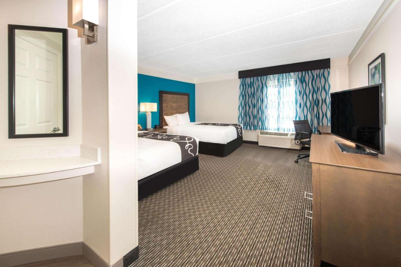 La Quinta By Wyndham Tampa Brandon Regency Park Hotell Exteriör bild