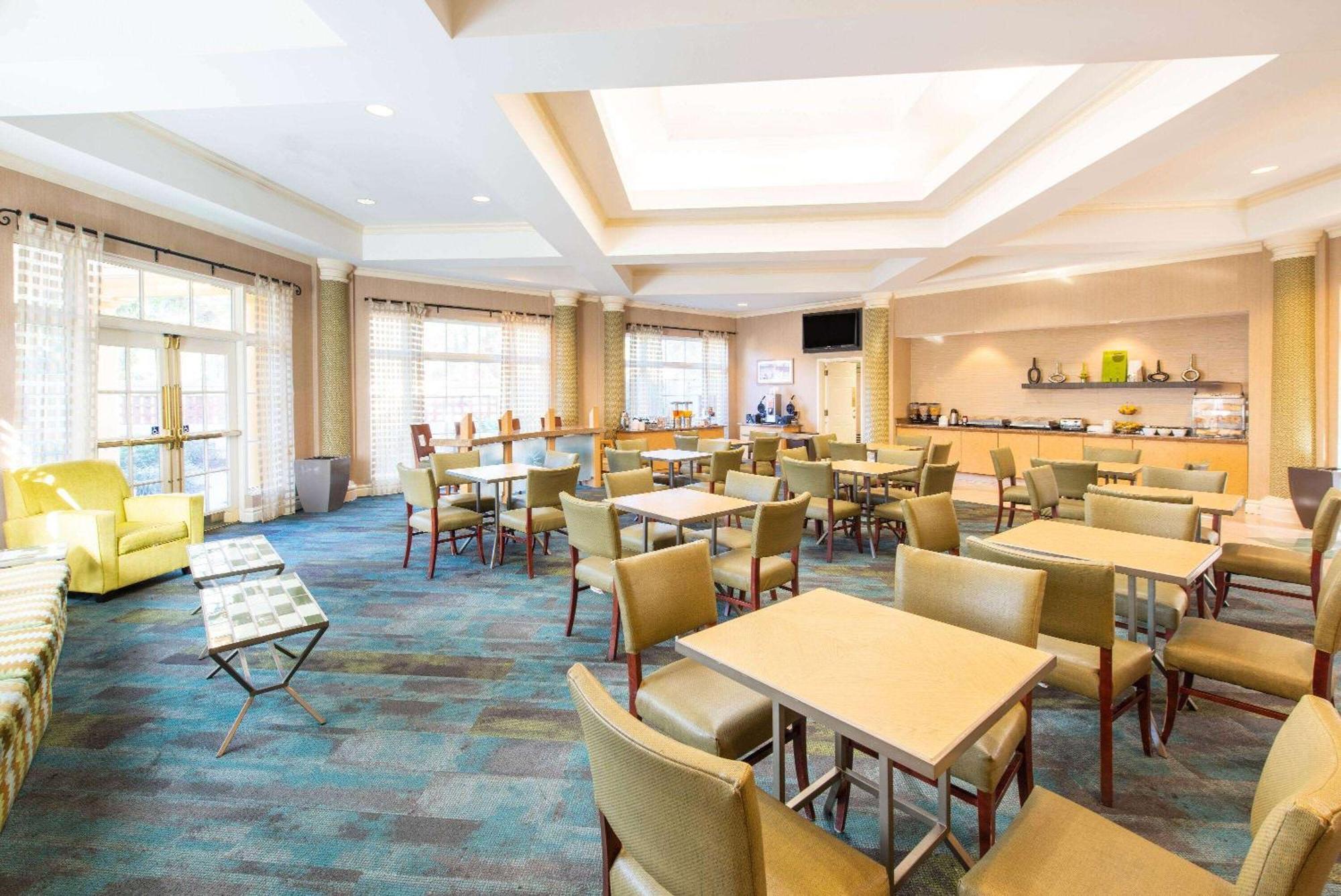 La Quinta By Wyndham Tampa Brandon Regency Park Hotell Exteriör bild